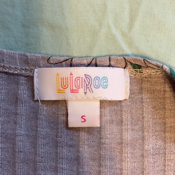 LulaRoe Sarah Cardigan - Picture 2 of 5